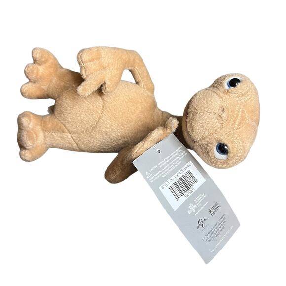 ET the Extra-terrestrial Toy Factory 8in Plush Figure New w/ Tags - Picture 8 of 10